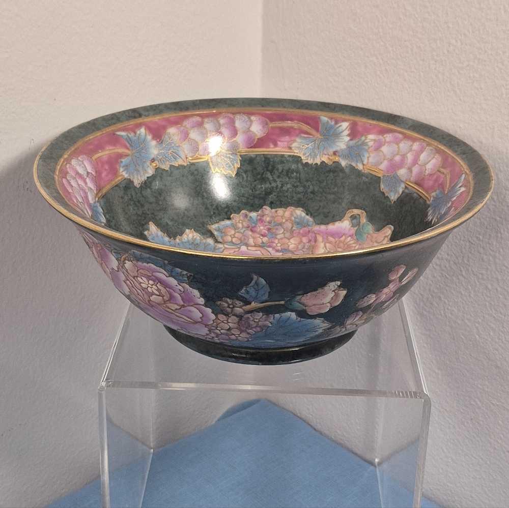 Vintage Asian Porcelain Gold-trimmed Floral Decorative Bowl 8.75"